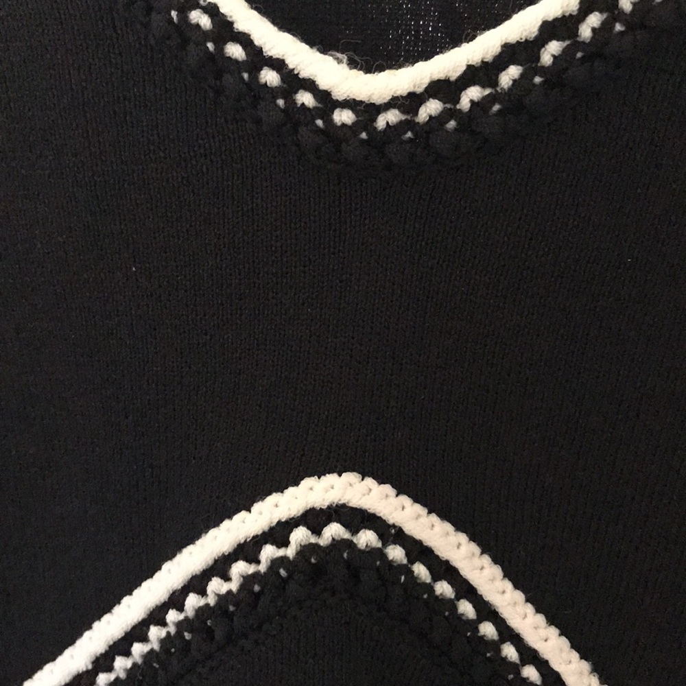 Sweater - Picture 2 of 5